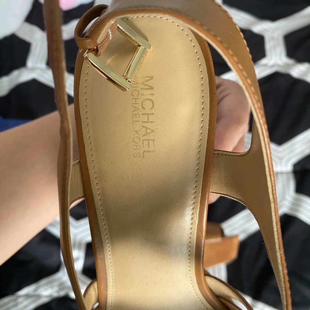 Sandals - Picture 4 of 5